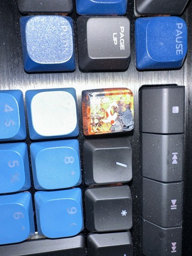 Corsair K70 RGB MK.2 RAPIDFIRE (CH9109018NA) Wired Gaming Keyboard CUSTOM KEYS - Picture 8 of 15