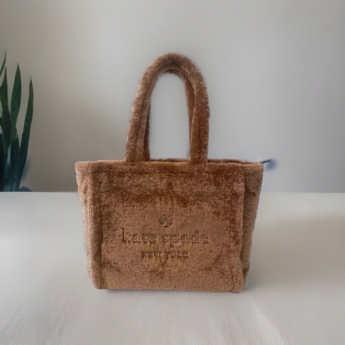 【特価セール】Kate Spade faux shearling tote バッグ Kate Spade New York Jett Faux Shearling Small Tote KE516 NWT