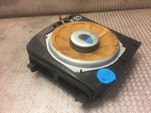bmw x3 subwoofer