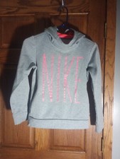 Nike Girls Sweatshirt Medium Grey Hoodie Logo Pink Graphic Long Sleeve Pullover