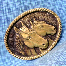 Western Horses Belt Buckle Country Cowboy Cowgirl Brass Vtg 70s BTS   .NOX888