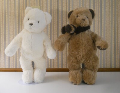 Brookstone NAP plush Teddy Bears white & brown 14'' & 15'' lot of 2