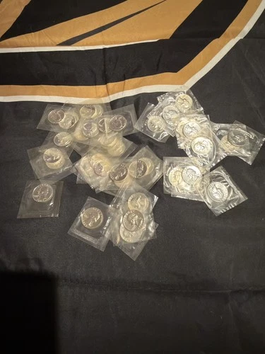 1963 BU Quarter  Roll - 40 coins -  90% Silver CUT FROM MINT SETS STILL SEALED