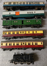 Job Lot Rake 5 x Triang Coaches & 3F Loco OO Gauge 1:76 Scale Spares or Repair