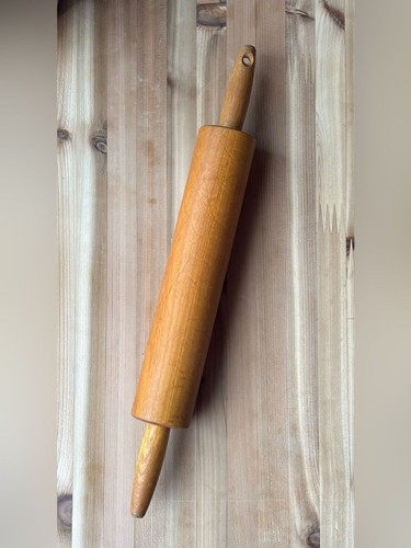 Classic Wooden Rolling Pin, Vintage - Natural Wood