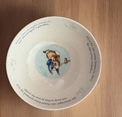 Vintage 2001 Wedgwood PETER RABBIT Under The Gate Beatrix Potter Cereal Bowl