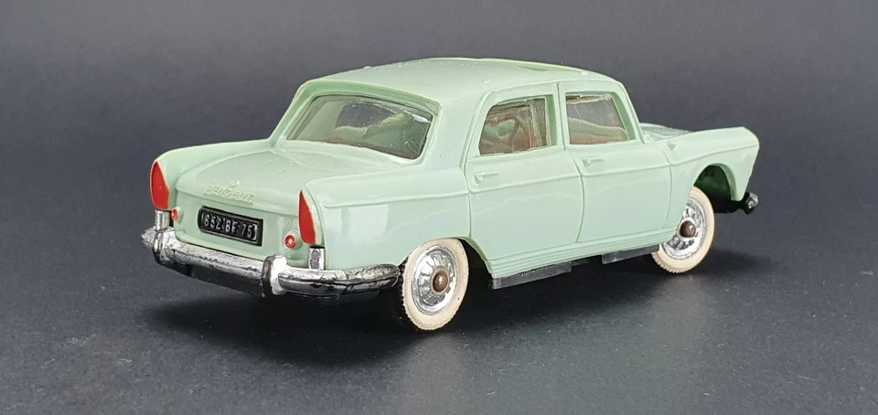 ANCIEN NOREV # 51 - PEUGEOT 404 - PLASTIQUE - ANNÉES 60 - Photo 2/4