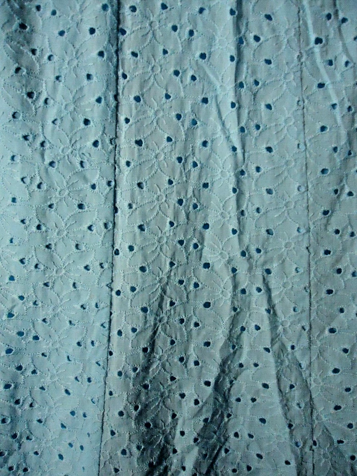 Saia feminina JM Collection Aline Eyelet tamanho 8Petite bebê azul acabamento em renda - Imagem 3 de 4