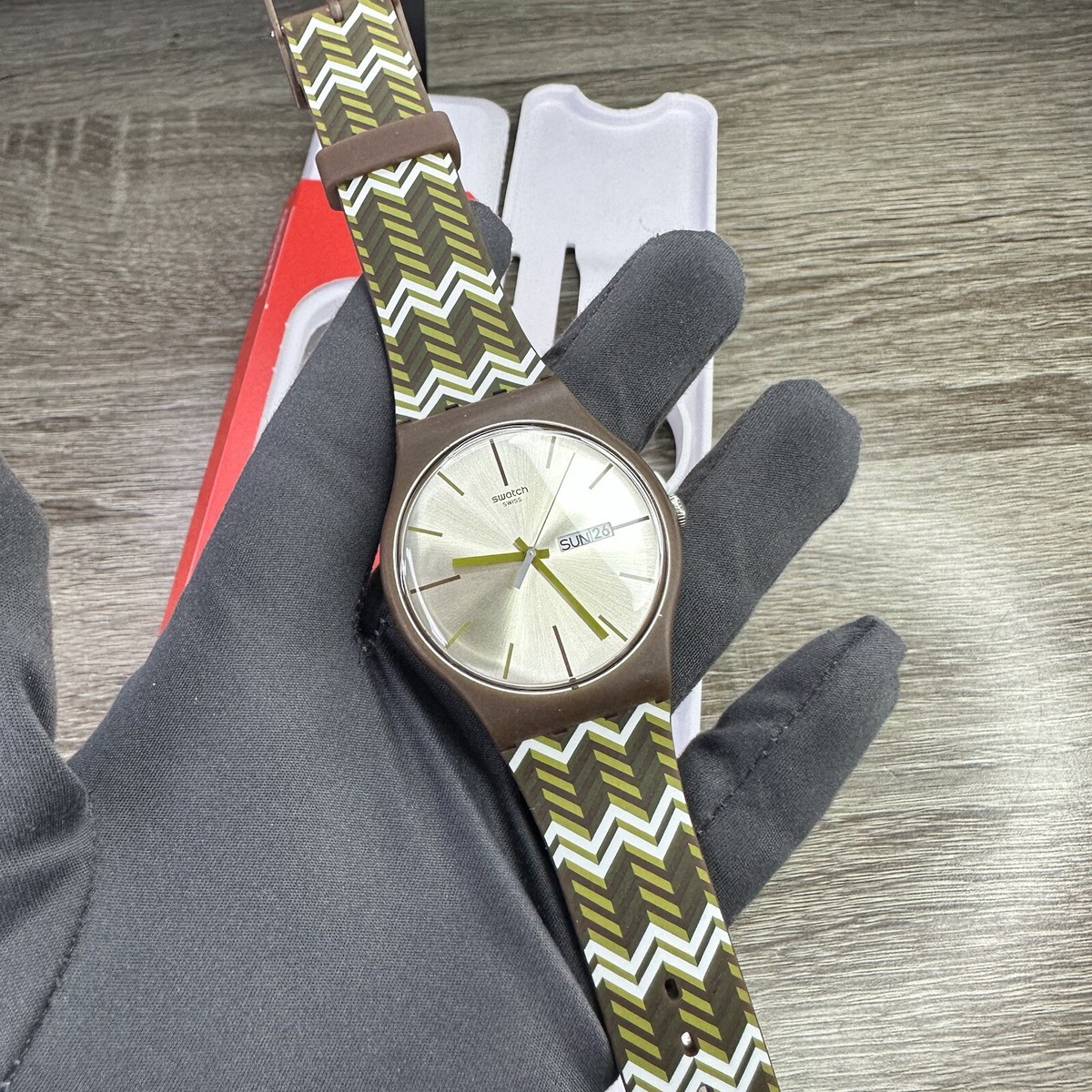 NEW✓LIMITED EDITION✓ Swatch Originals FISCHGRAT 41mm Brown