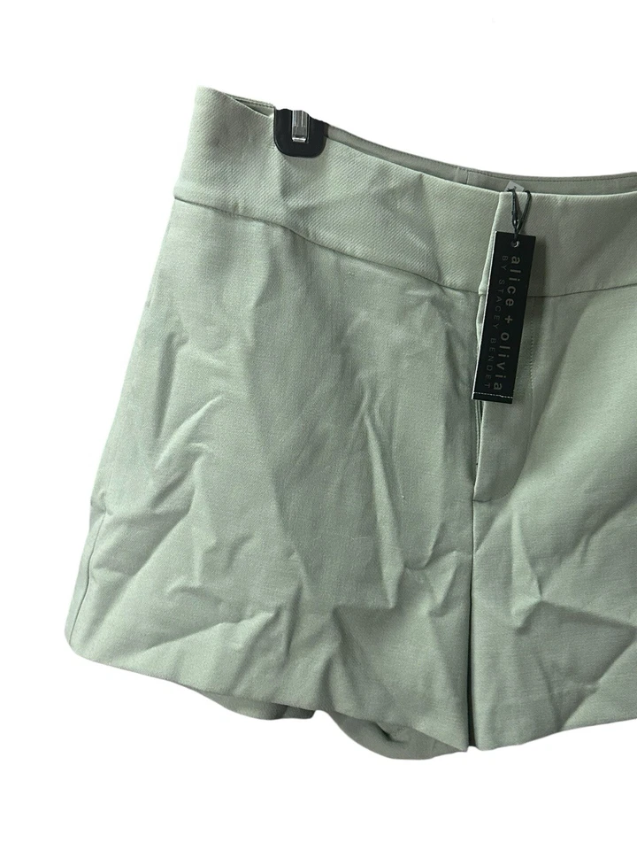Alice + Olivia 经典鼠尾草绿色短裤全新带标签,尺寸 6 MRSP $265 — 第 3/4 张图片