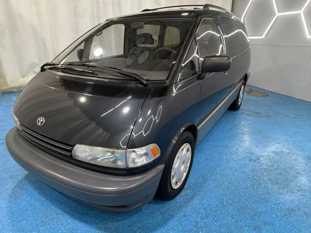 1995 Toyota Previa DX S/C Minivan 3D - Image 4 of 4