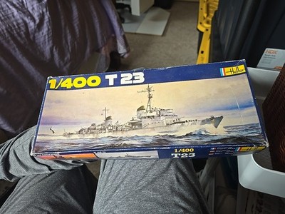 Pre Owned Vintage T23 Heller No. 1031 1:400 Scale 1/400 Parts Sealed In Plastic