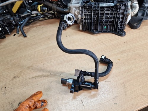 Peugeot 208 MK2 1.5 Bluehdi Diesel Fuel Pressure Sensor - Picture 1 of 10