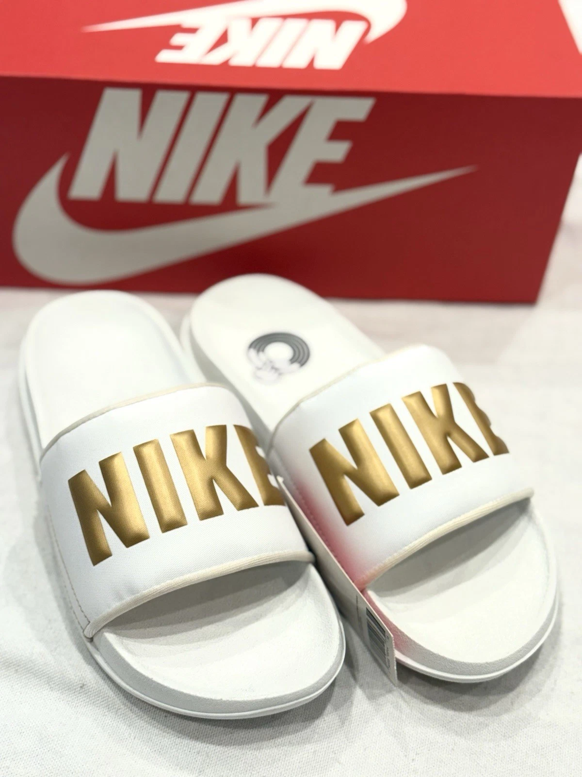 Nike scivolo donna Offcourt colore bianco oro taglia 6