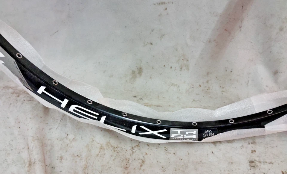 Juego de llantas de bicicleta MTB 32S Sun Ringle TR29 Helix TLR 26" 2020 disco sin cámara doble pared Foto 3 de 4