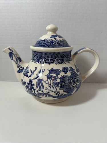 Churchill England Blue Willow Georgische Form Teekanne & Deckel 7" Höhe 5 Tassen Kapazität.
