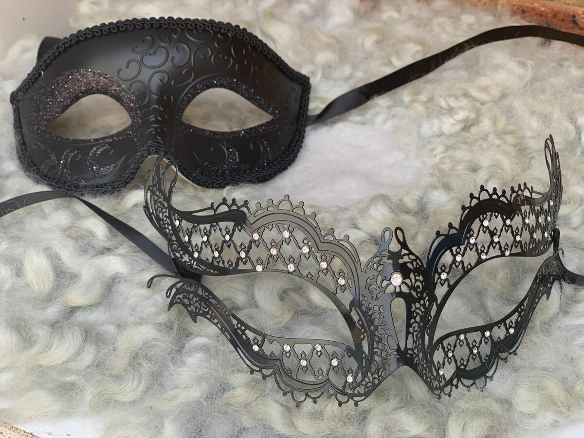 Vampire Diaries Masquerade Mask Set His & Hers Couples Mask Men's Half Mask