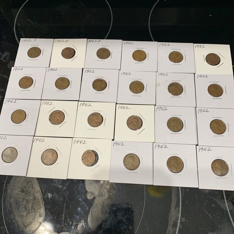 1942 P D S Lincoln Wheat Cents, 24 Penny Lot, Great For Albums