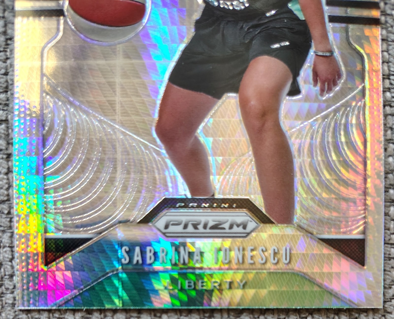 2020 Sabrina Ionescu Panini Prizm WNBA Hyper Prizm 89 Rookie RC New York Liberty view 3