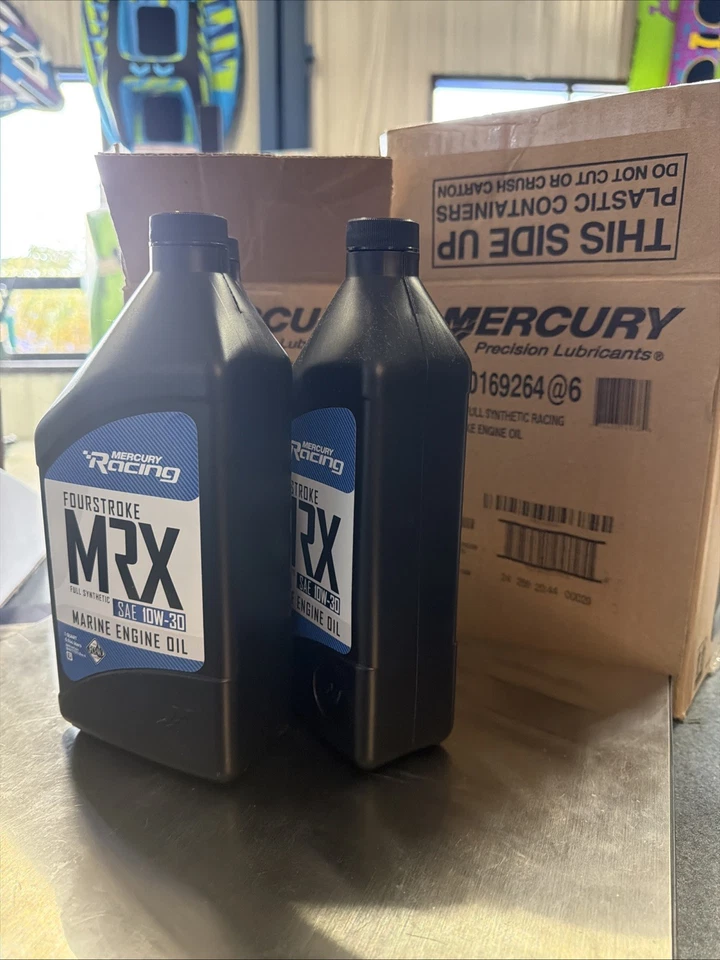 Aceite de motor marino completamente sintético Mercury MRX SAE 10W-30 - 6 cuartos # 8M0169264 Foto 2 de 3