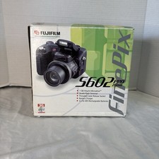 Fujifilm FinePix S602 Zoom Digital Camera 3.2 MP 6X Optical Zoom
