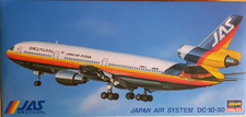 DC-10-30 Japan Air System,  Hasegawa,  Maßstab 1/200, LL12