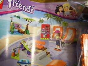 LEGO Friends 41099 Heartlake Skate Park Complete w/ Mini Figures Box Instruction
