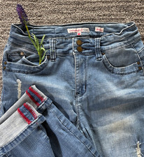 WannaBettaButt YMI Women  s/Juniors Size 9 Mid Rise Skinny Blue Jeans 28x29