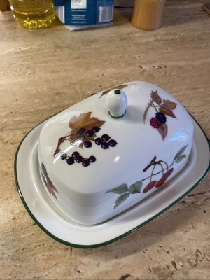 STUNNING ROYAL WORCESTER EVESHAM VALE BUTTER DISH EXCELLENT CONDITION
