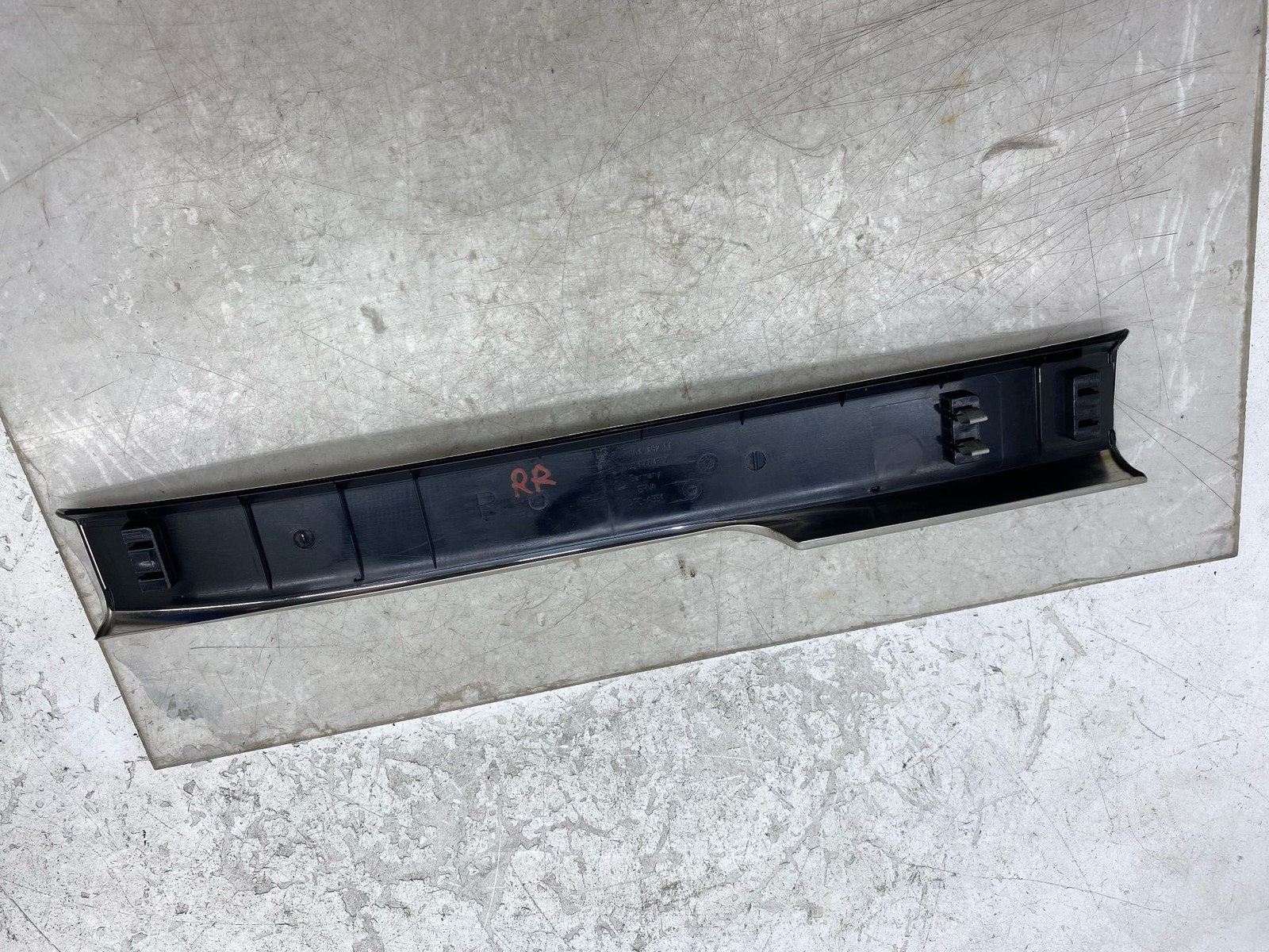 Bentley Flying Spur 2013-2018 REAR+RIGHT Scuff plate P/N 3W4863382M