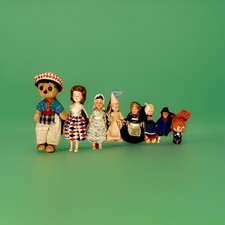 Lot of 8 Vintage Dolls