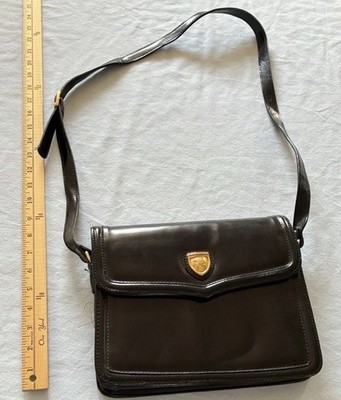 Sasha 1990s Black Leather Handbag with Gold Closure Equestrian Design