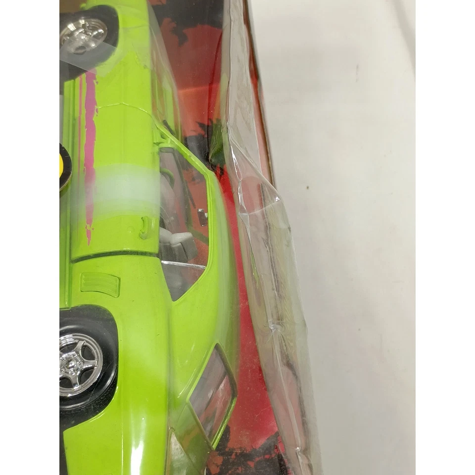 1969 Chevy Camaro 1:18 Die-Cast  Ertl American Muscle Street Machines Lime Green - Image 3 of 4