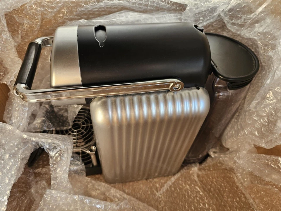 Nespresso Professional Kaffeemaschine ZN100 Zenius Sehr Gute Zustand  - Bild 2 von 4