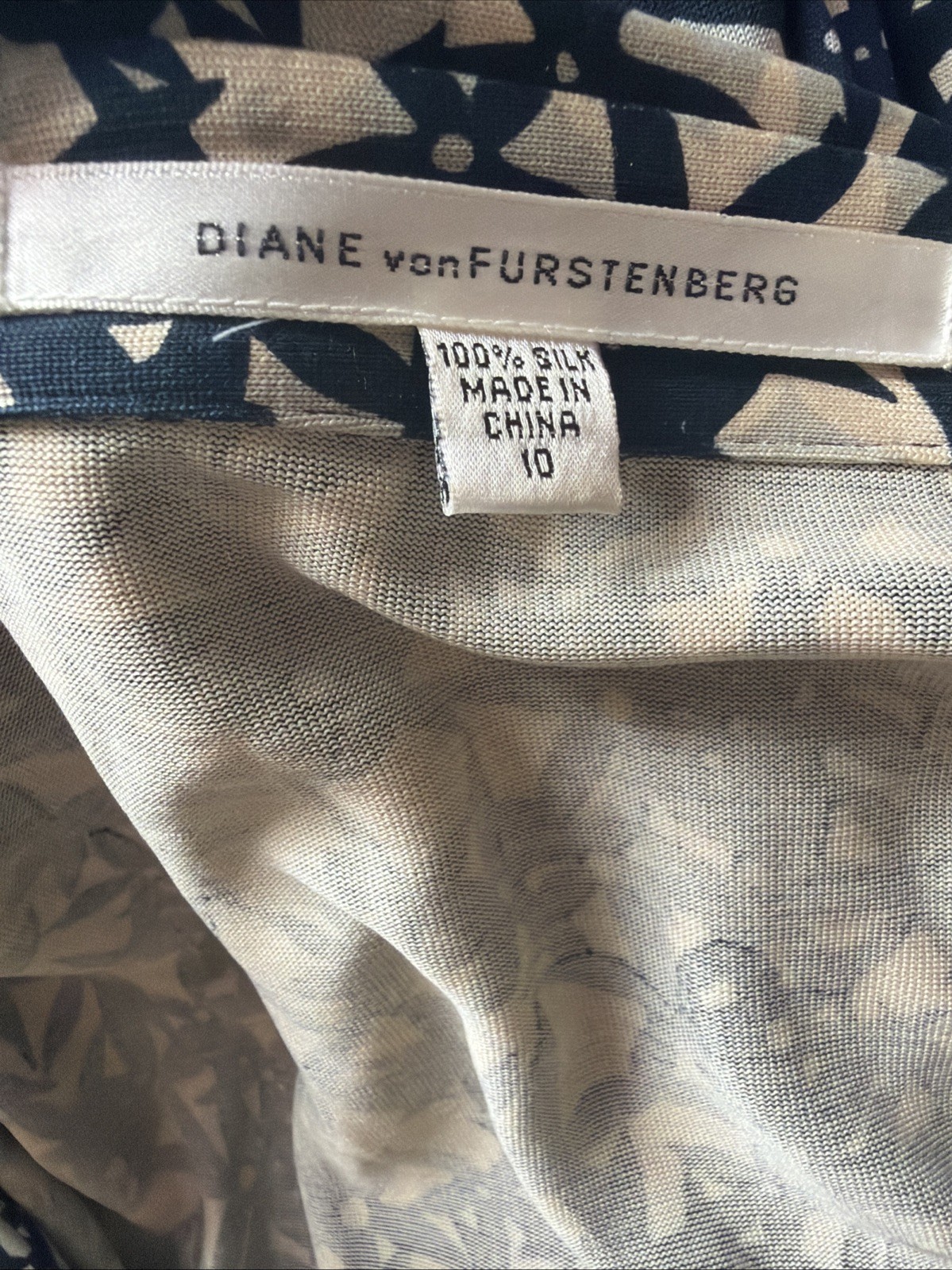 Rare Diane von Furstenberg Silk Wrap Dress Navy & Cream Size 10 image 6
