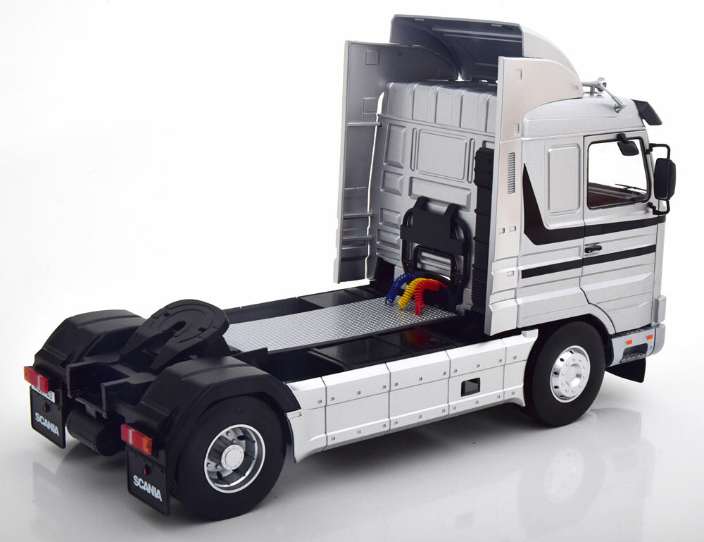 Scania 143 M Streamline 1995 silber Road Kings 180103 1:18 Scania 143 M Streamline 1995 silber Road Kings 180103 1:18