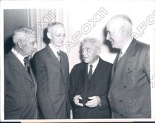 1946 Football Coaching Legend Amos Alonzo Stagg Discusses Game Press Photo