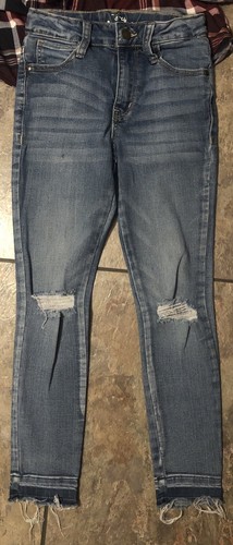 Girl’s 2 Piece Passport Checkered Shirt & Art Class Distress Jeans Size 10 #1260 - Picture 3 of 19