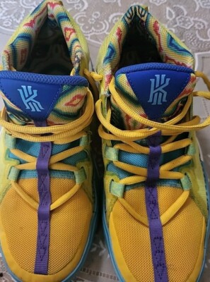 Nike Boys Kyrie Flytrap 6 DQ8094-700 Yellow Basketball Shoes Sneakers Size 5Y
