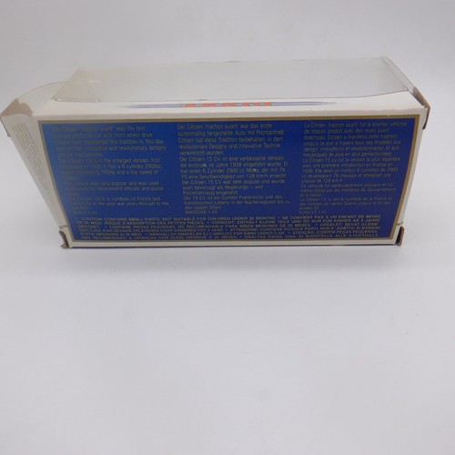 Dinky Diecast Car DY-228 Citroen 15 CV - Picture 5 of 8