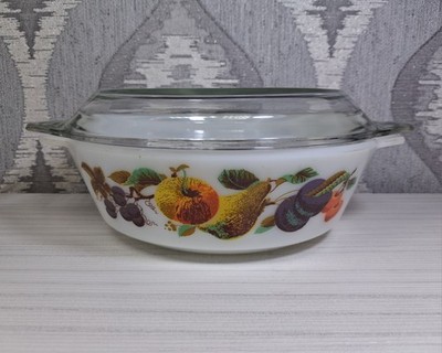 JAJ Pyrex Auflaufform & Deckel - Retro Obstgarten Obst Ernte Motiv - Made in UK
