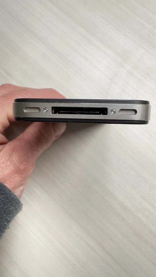 iPhone 4, Cases, Otter box holster, Moisture Proof Arm Strap, Wall & Car Charger - image 3 of 4