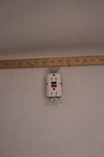 Leviton Self-Test Tamper Resistant GFCI Outlet White 125V 15A