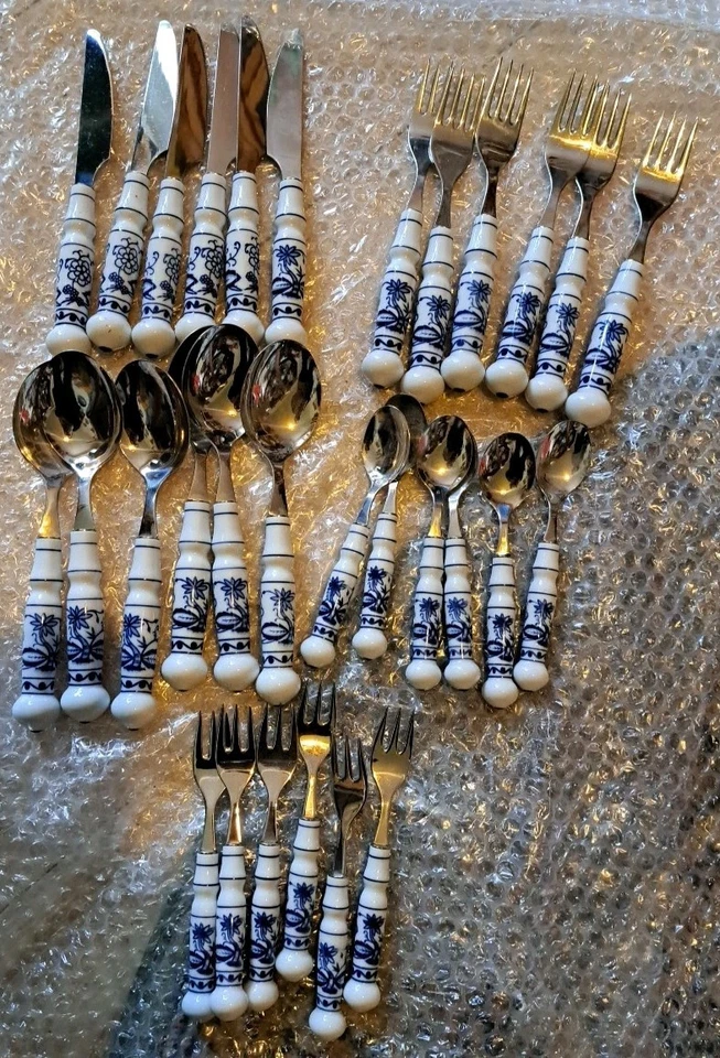 Besteck Porzellangriff ABS Zwiebelmuster 30 Teile 6 Personen - Bild 1 von 1