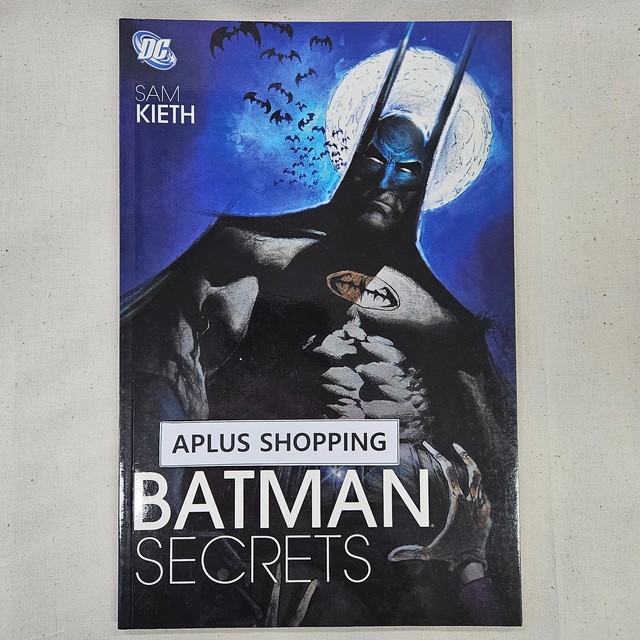 DC Comics Batman : Secrets TPB First Printing Sam Keith 2007