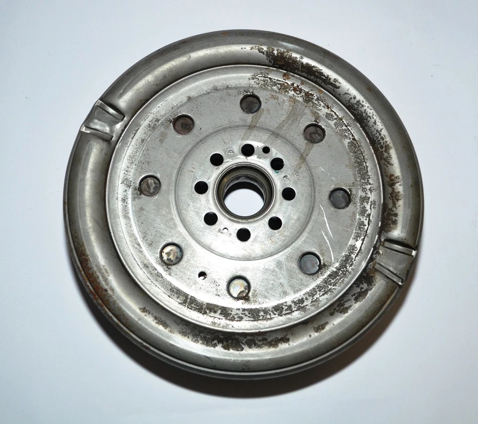 Schwungscheibe Schwungmasse Schwungrad  06J105266K Octavia NMY Original LUK  - Image 3 of 3