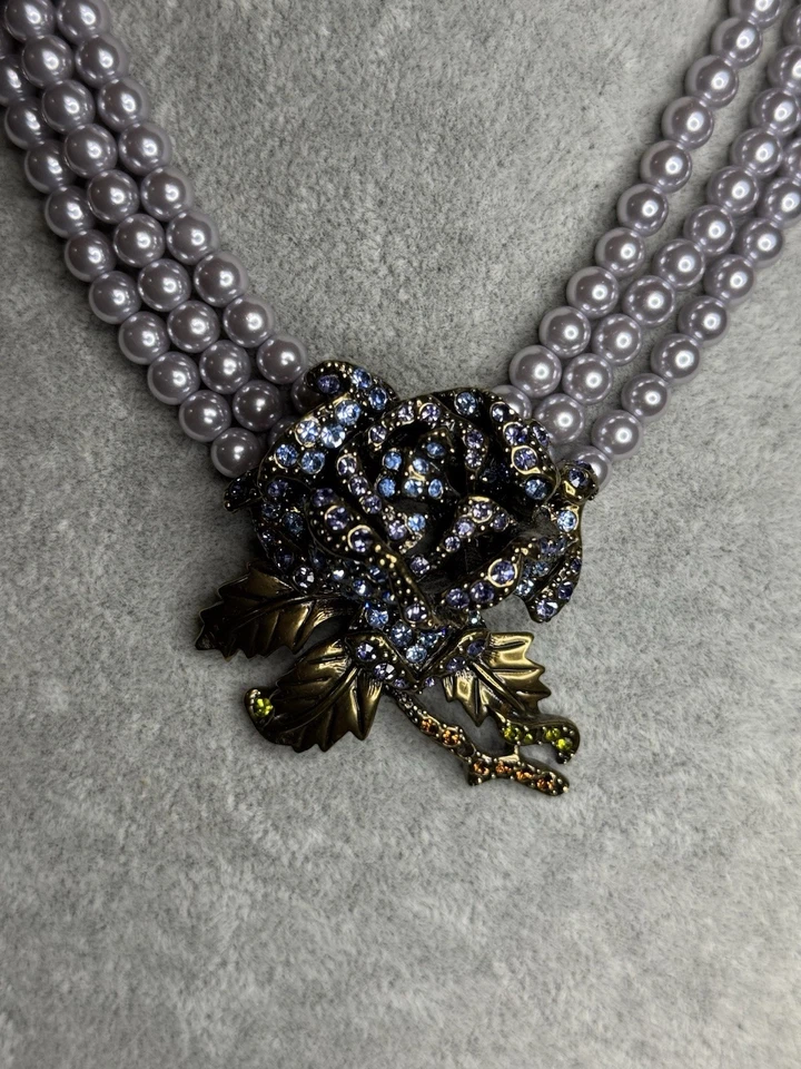 Collar de perlas Heidi Daus Swarovski cristal azul rosa elegancia - falta 1 piedra Foto 2 de 4