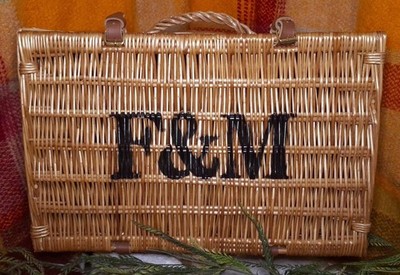  Fortnum Mason F&M Vintage Wicker Picnic Basket Hamper Leather Straps 20x13x9.5