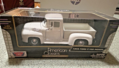 AMERICAN CLASSICS 1956 FORD F-100 PICKUP 1:24 SCALE DIE CAST TRUCK NOS UNOPENED