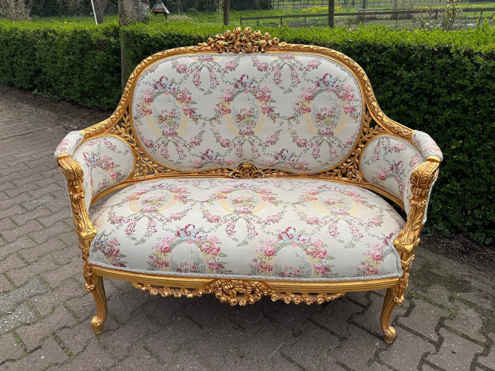 Settee sofa 1970 French Louis XVI Gold Beech Damask Floral Seat
Opens in a new window or tab